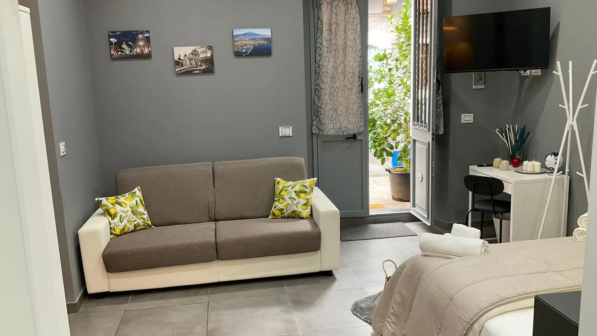 Apartment Alle Porte Del Castello 23 Catania