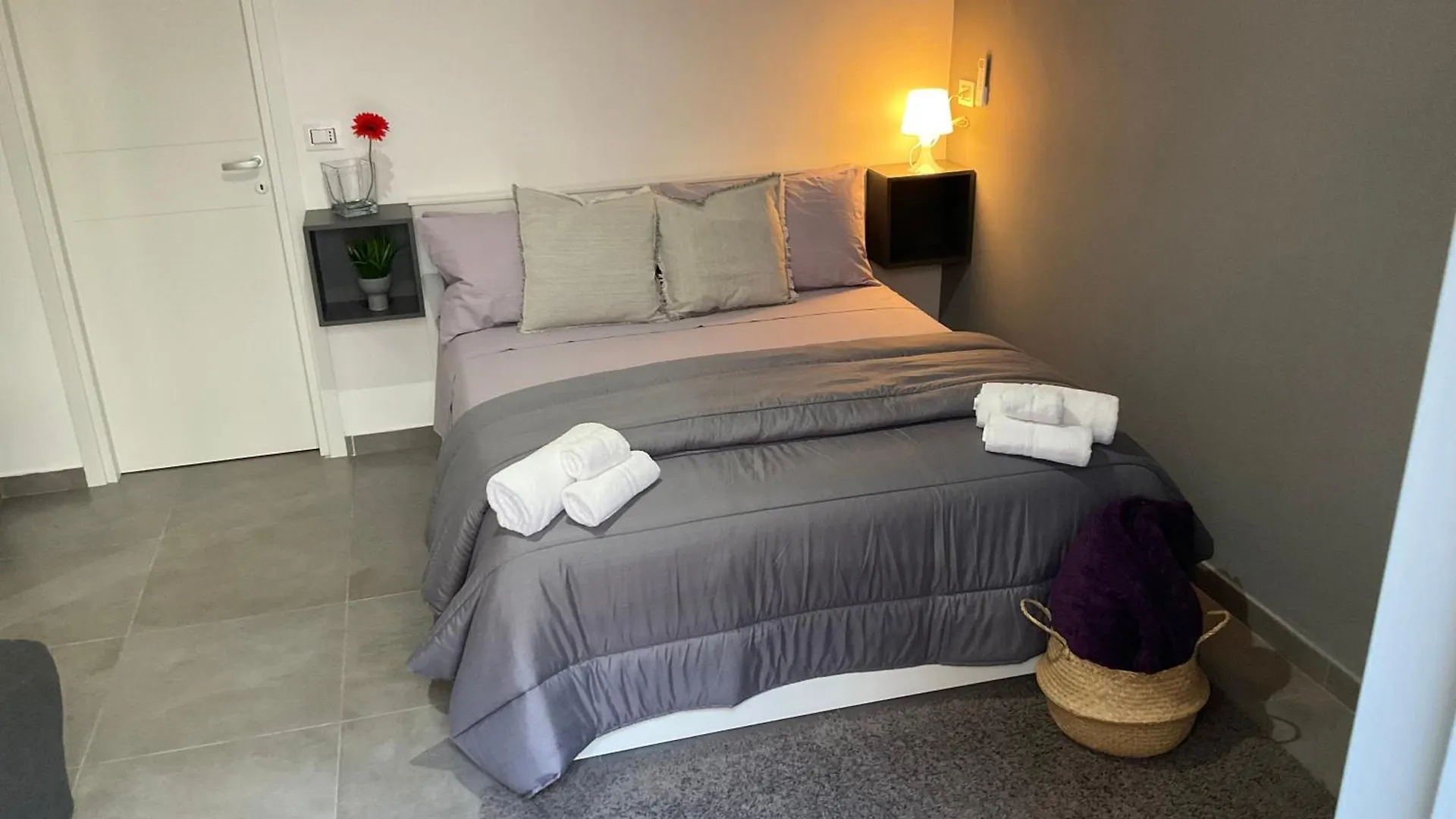 Apartment Alle Porte Del Castello 23 Catania