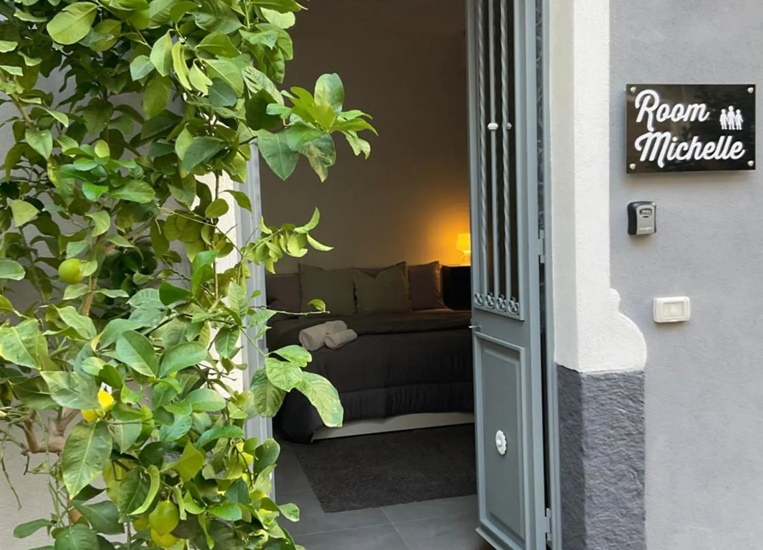 Apartment Alle Porte Del Castello 23 Catania Italy